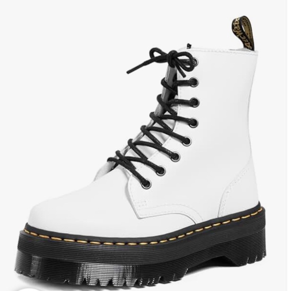 *NEW* Dr. Martens Jadon White Leather Platform Boots Size 7